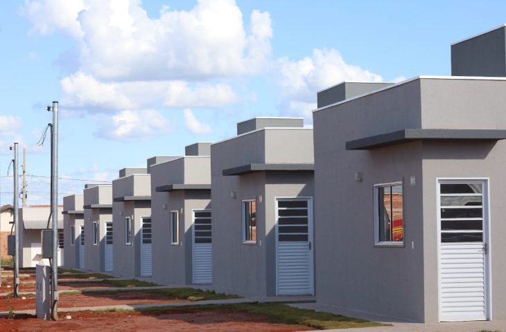 Guaicurus News - Política habitacional de MS é impulsionada por Governo e Agehab, chegando a milhares de famílias