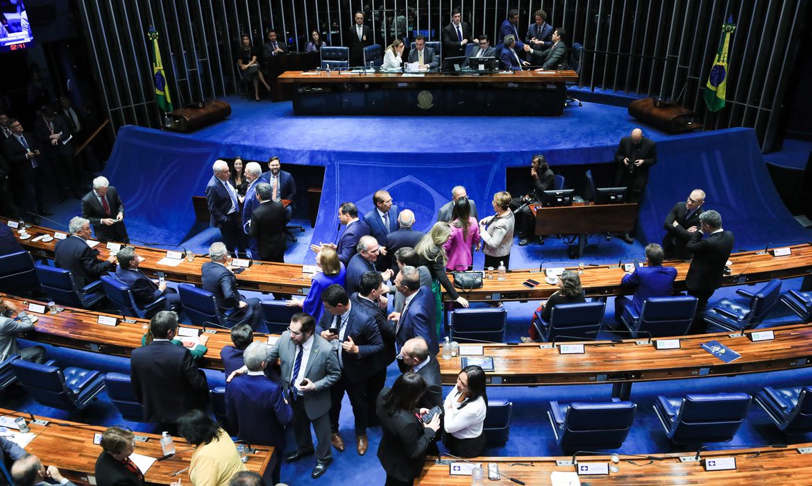 Guaicurus News - Tarifa social de energia elétrica é aprovada em comissão do Congresso