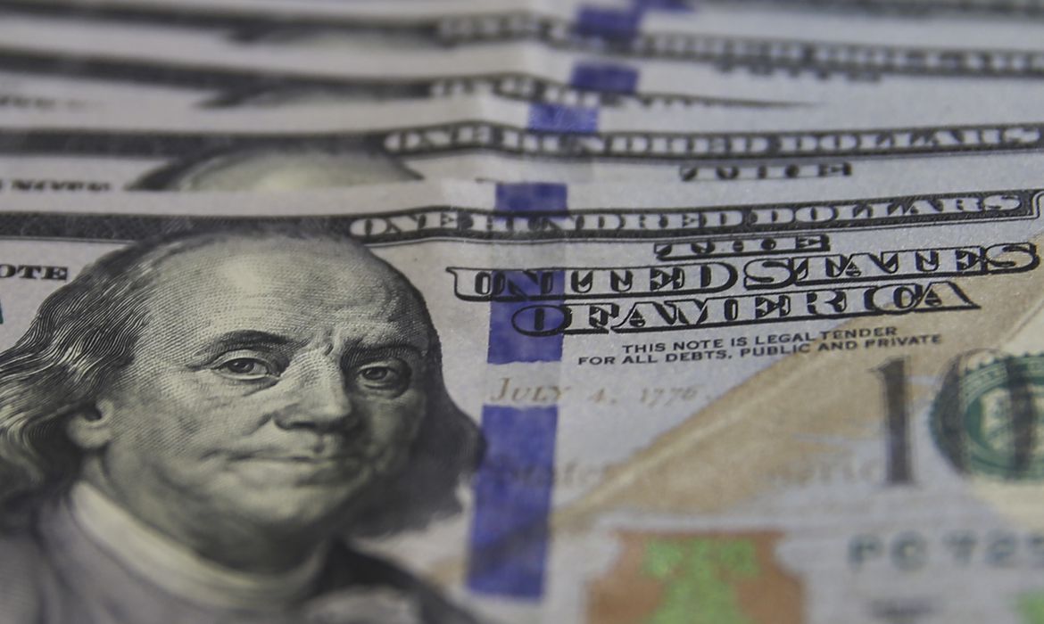 Guaicurus News - Dólar sobe para R$ 5,83 após retaliação da China a tarifas de Trump