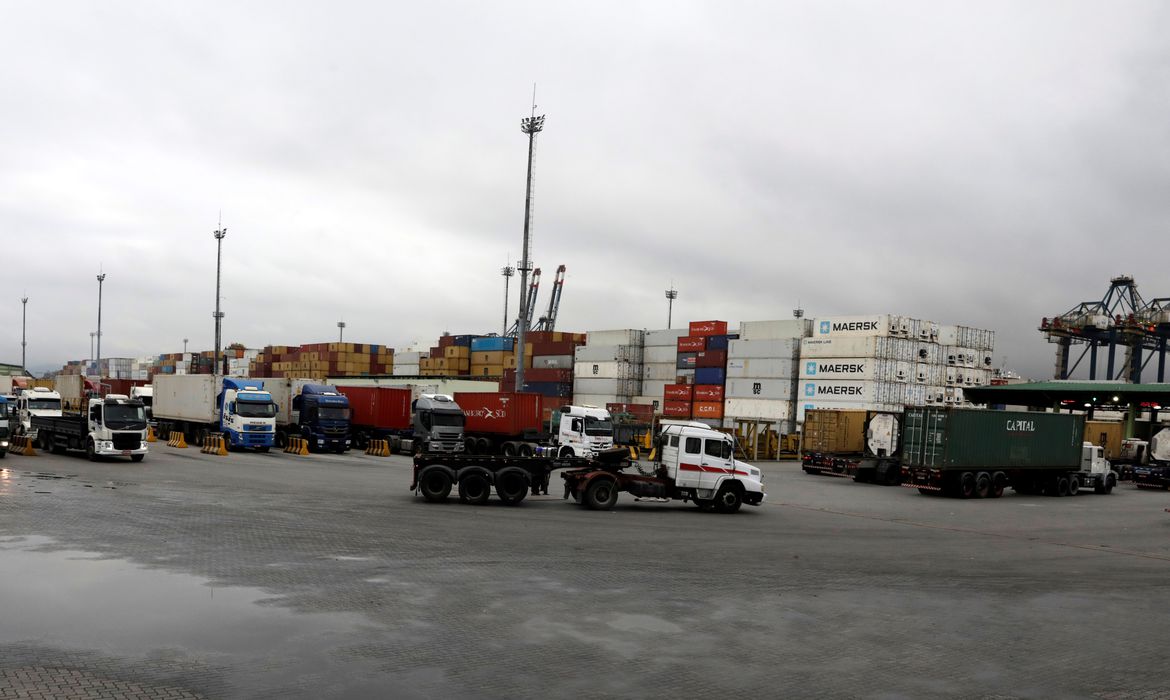 Guaicurus News - Exportações brasileiras cresceram 4,8% em julho