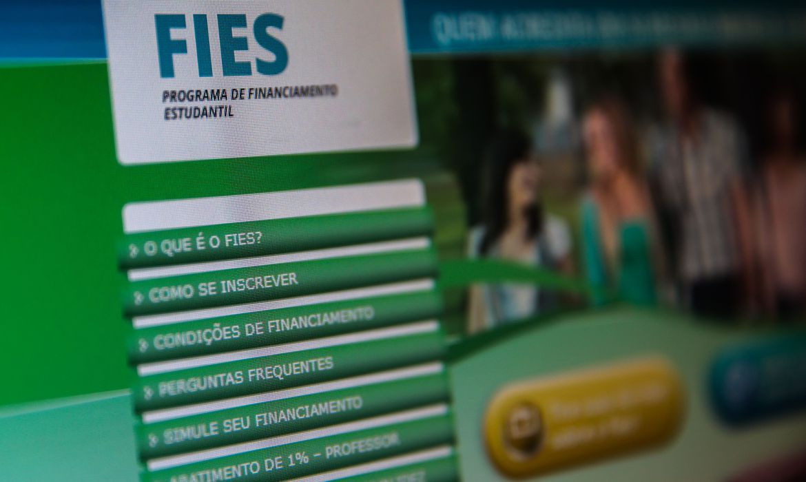 Guaicurus News - Fies: estudantes pré-selecionados devem finalizar inscrição nesta sexta