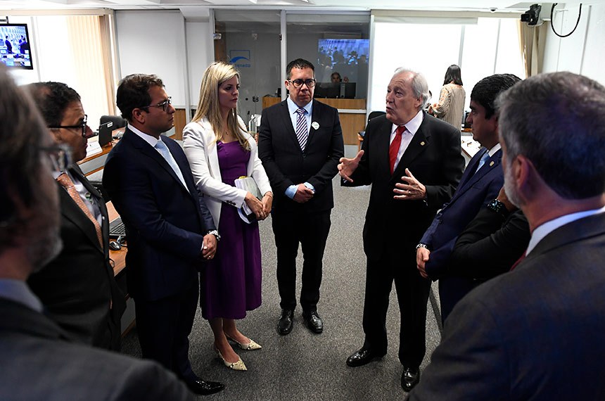 Guaicurus News - Comissão de juristas da Lei do Impeachment emite relatório nesta segunda