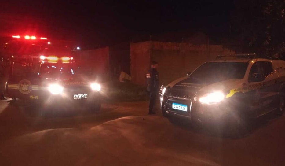 Guaicurus News - Mulher surta e coloca fogo nas roupas das filhas dentro de casa em Três Lagoas