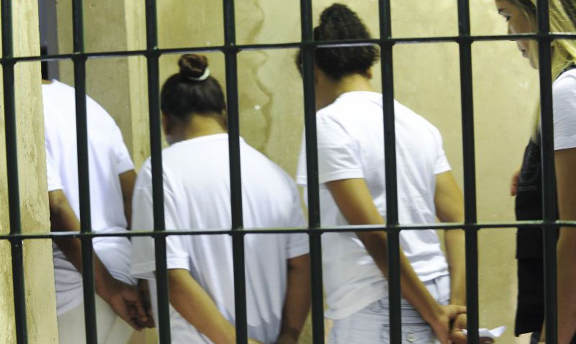 Guaicurus News - Apesar de decisão do STF, grávidas ainda são encarceradas no Brasil